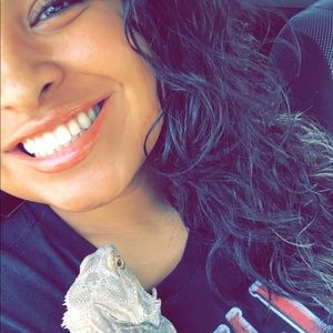 Meet your Posher, Ariana